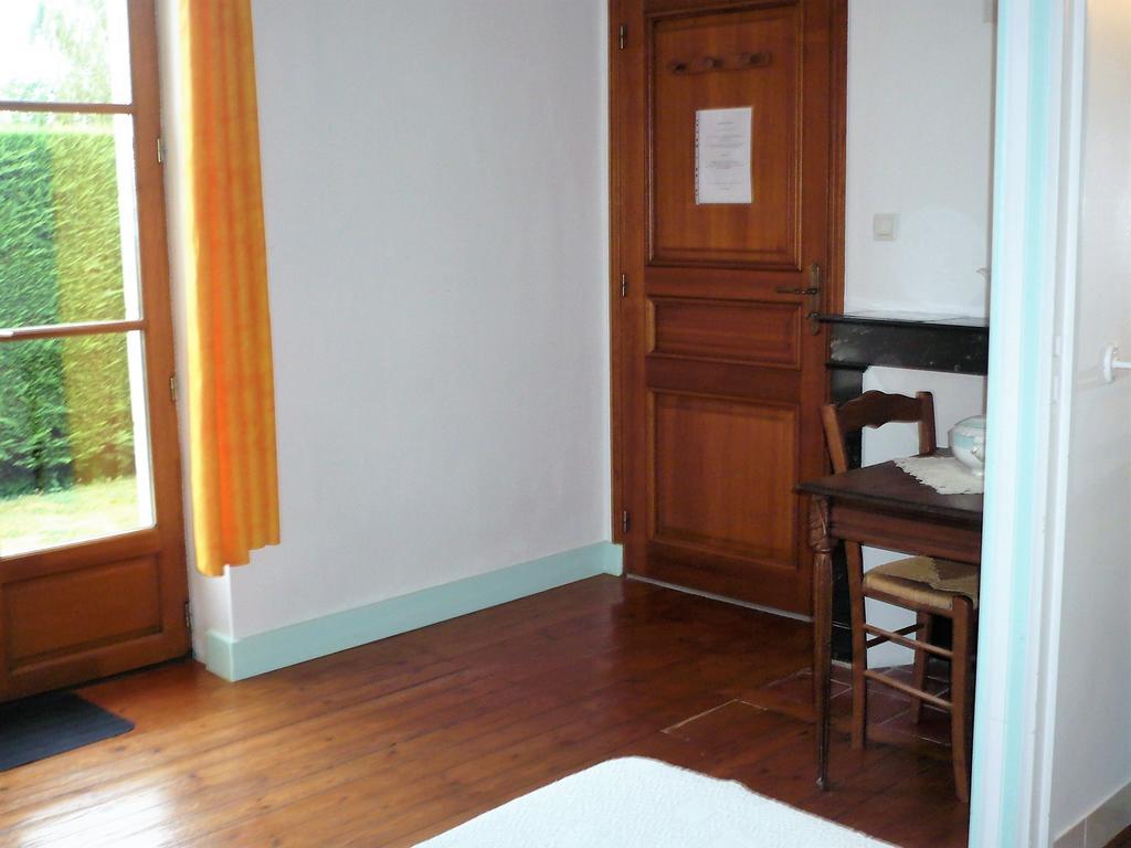 Chambres D'Hotes Anne-Marie Châtillon-sur-Indre Dış mekan fotoğraf